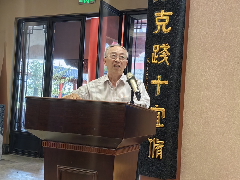 徐兆熊.jpg