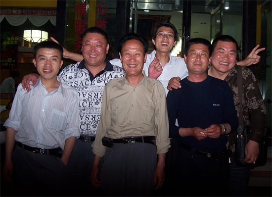 与仲磊弟及赣榆宗亲的合影