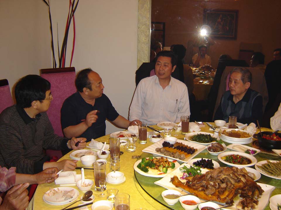 仲家浅族人跻桓与南京族人聚会