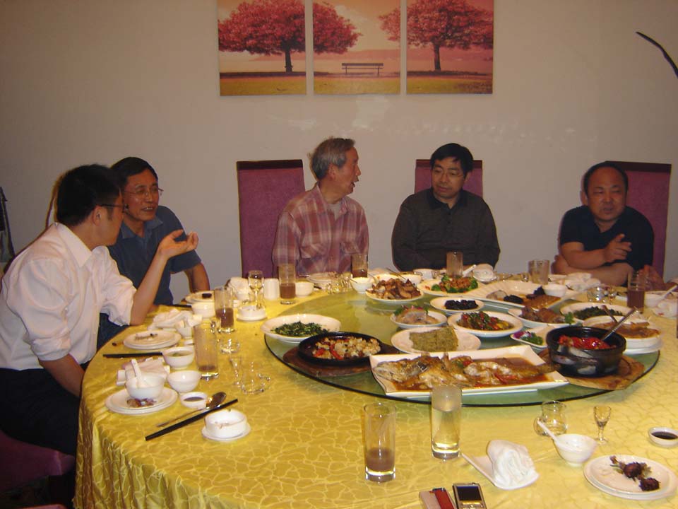仲家浅族人跻桓与南京族人聚会