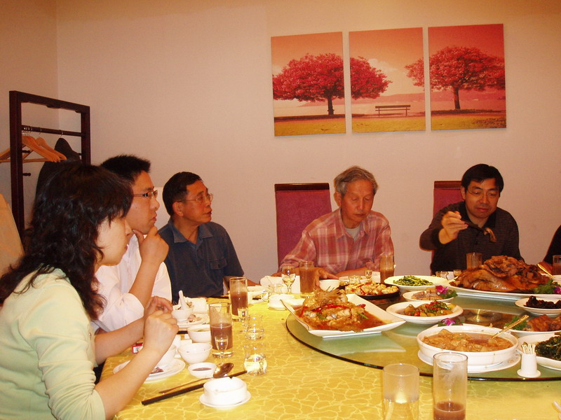 仲家浅族人跻桓与南京族人聚会
